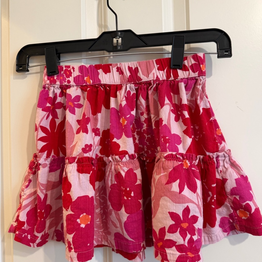 Gap kids pink floral skirt.